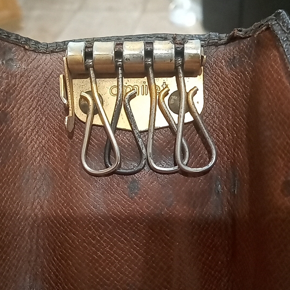 Louis Vuitton Key Holder Four Monogram Vintage - Picture 5 of 13